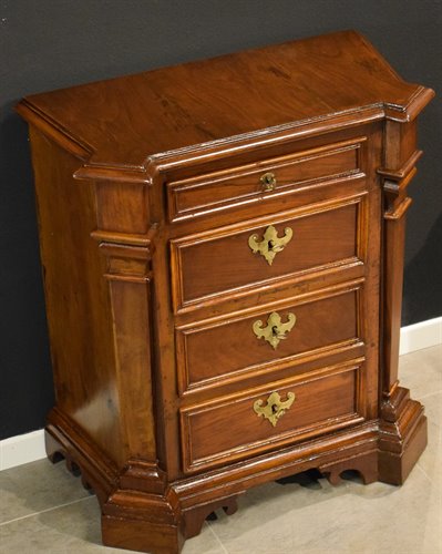 Petite Commode Louis XIVème